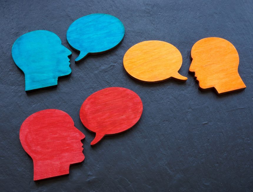 Wie Menschen ihre Akzente ändern – jetzt.  Unterstützt von Northrop Grumman