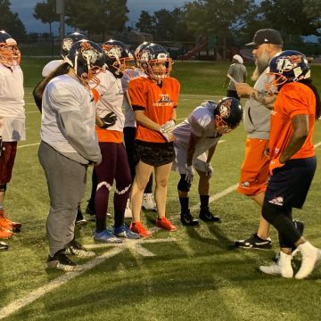 Denver feiert eine weitere Sportmeisterschaft – Mile High Blaze Football Team der Frauen