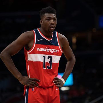 Die Los Angeles Lakers vereinbaren einen Einjahresvertrag für den wahrscheinlichen Starter
