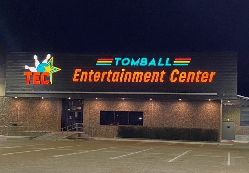 Tomball Bowl ändert seinen Namen in Tomball Entertainment Center
