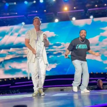 Drake hat einen nostalgischen Moment auf der Bühne mit den Backstreet Boys