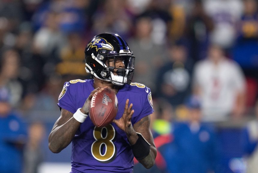 CBS Sports sagt, Ravens habe Lamar Jackson in der Nebensaison nicht geholfen