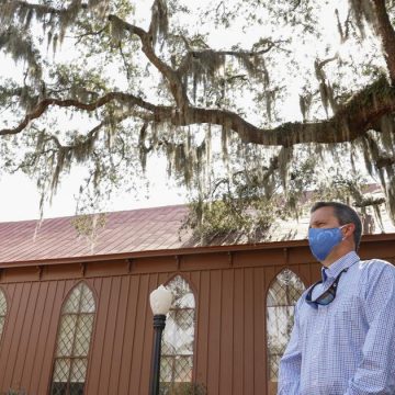 Da psychische Gesundheitsprobleme zunehmen, reagieren die auf Glauben basierenden Beratungsdienste in der Region Charleston auf die Bedürfnisse |  Merkmale