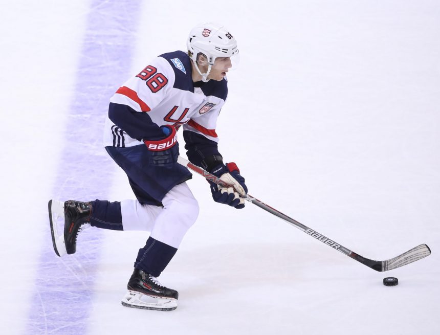 Die zehn besten aktuellen amerikanischen Eishockeyspieler in der NHL