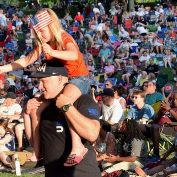 Tausende nehmen an der 34. Red, White and Boom in Brentwood teil – williamsonherald.com