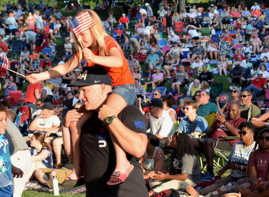Tausende nehmen an der 34. Red, White and Boom in Brentwood teil – williamsonherald.com