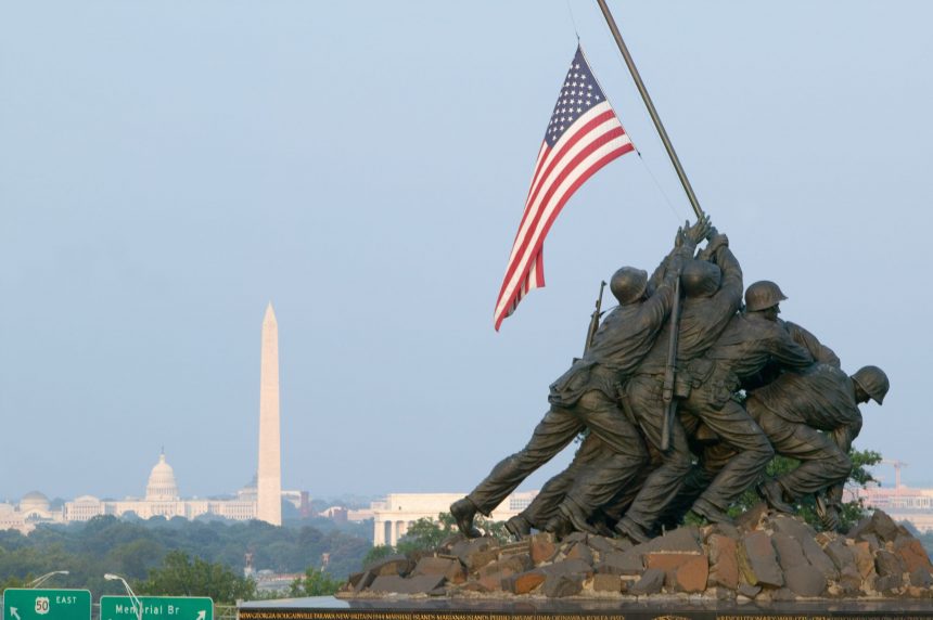 Tierarzt aus dem Zweiten Weltkrieg teilt herzzerreißende Gedanken über Amerika heute – OutKick