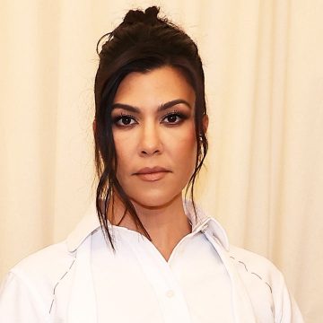 Kourtney Kardashian knallt Paparazzi während Travis Barkers Krankenhausaufenthalt