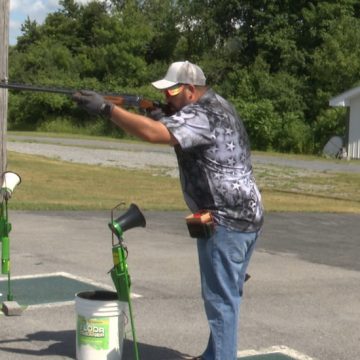 Trap-Shooter am Ziel, perfekte zwei Monate am Strand