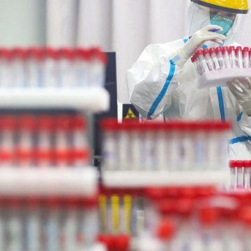 COVID und Pleite: Chinas privates Gesundheitssystem von strengen Coronavirus-Kontrollen betroffen