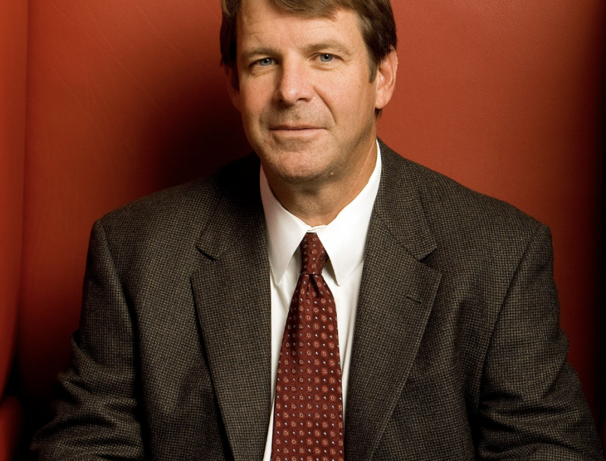 Tim Floyd spricht über die Probleme des Hochschulsports