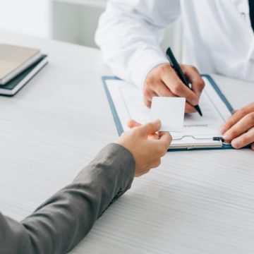 Befürworter des Gesundheitswesens fordern den Kongress auf, die Deckungslücke zu schließen, sagen, dass das Abtreibungsurteil die Dringlichkeit erhöht