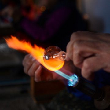Ein 12-jähriger Junge wird bei einem wissenschaftlichen Experiment zu Hause schwer verletzt!  Präventionsleitfaden, den Sie befolgen sollten