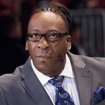 Booker T nennt den aktuellen WWE NXT-Titelträger einen „Diamanten“