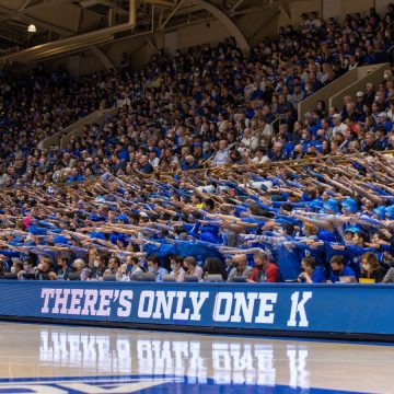 Elite-Basketball-Rookies durchsuchen Traumangebote von Duke, Kentucky und mehr