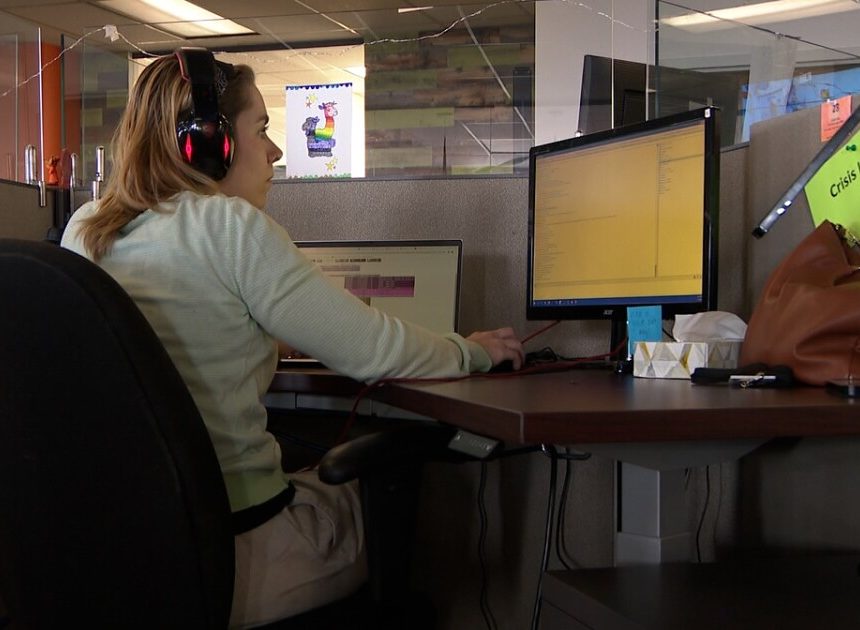 Colorado-Krisenberater bereiten den Start einer nationalen Hotline für psychische Gesundheit vor