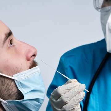 Das Gesundheitsministerium erweitert die COVID-19-Testmöglichkeiten an kommunalen Standorten