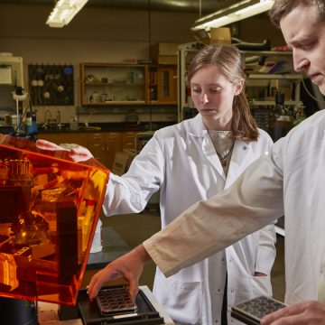 MSU-Forscher stellen 3D-Drucktechnologie vor, die die Biofilmwissenschaft voranbringen könnte – Montana State University