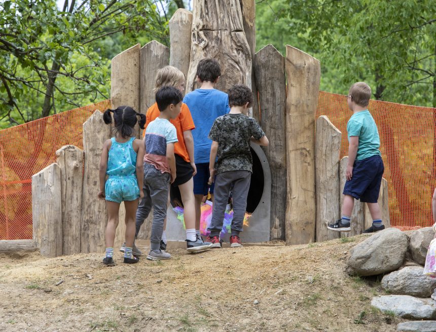 Das Leslie Science & Nature Center wird die erste Phase des neuen Playscape eröffnen
