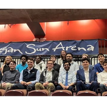 Sportmanagement-Studenten entwickeln Marketingpläne für ein professionelles Sportteam
