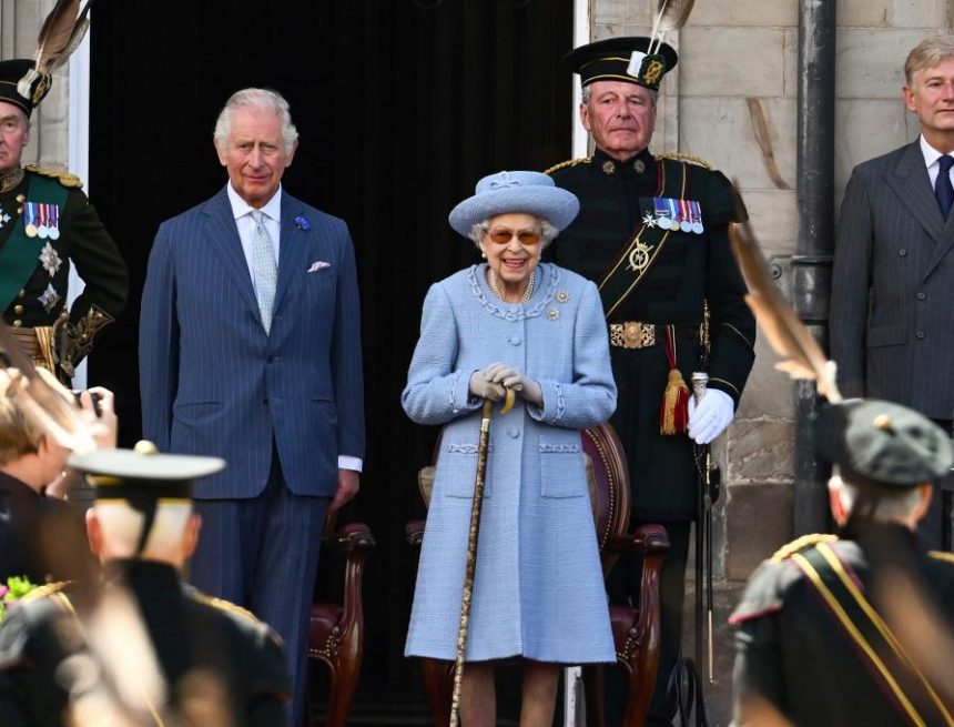 Der Dienst von Queen Elizabeth wurde nach gesundheitlichen Problemen abgesagt