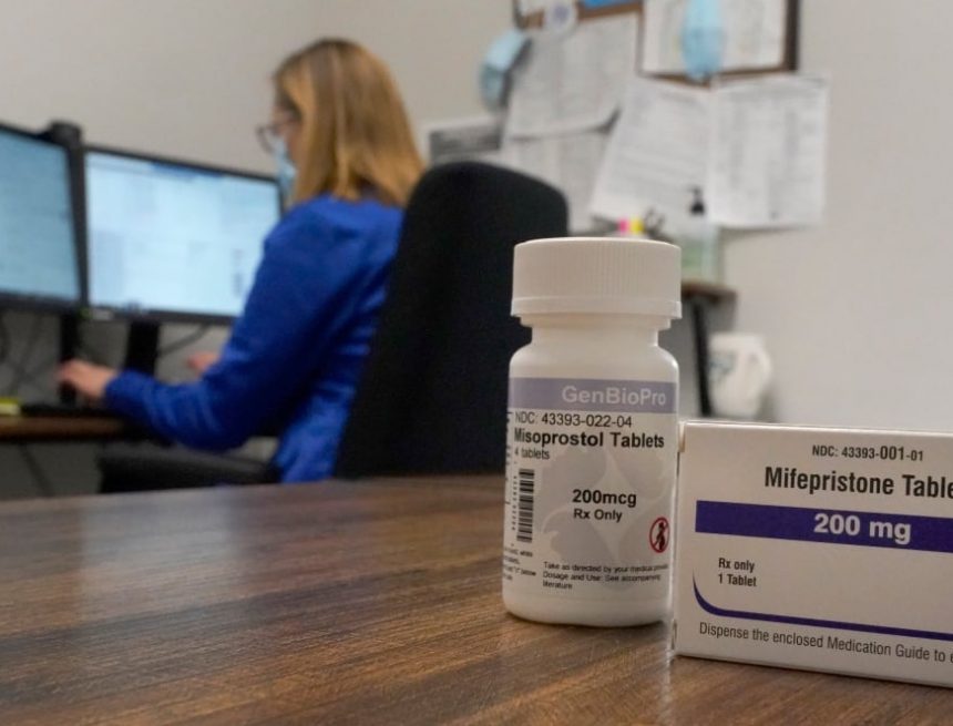 Ein Blick auf Abtreibungspillen und die Regeln um sie herum |  Der Strom mit Matt Galloway |  Live-Radio