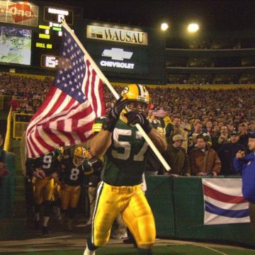 Am Unabhängigkeitstag spielten diese Packer für die Army, Navy und Air Force