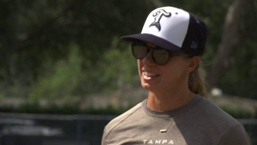 Tampa Tarpons veranstalten Frauen in der Sports Night